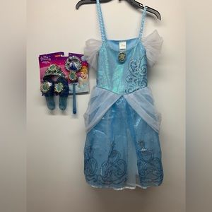 Disney Store Cinderella Costume Gown Dress Blue Child Size 7/8 + Accessories.